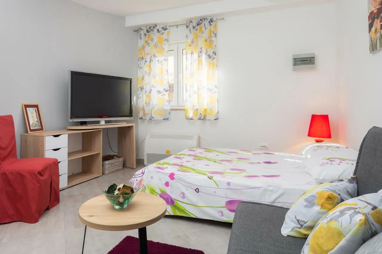 Apartments Bonaca Split 0*,  Croatia